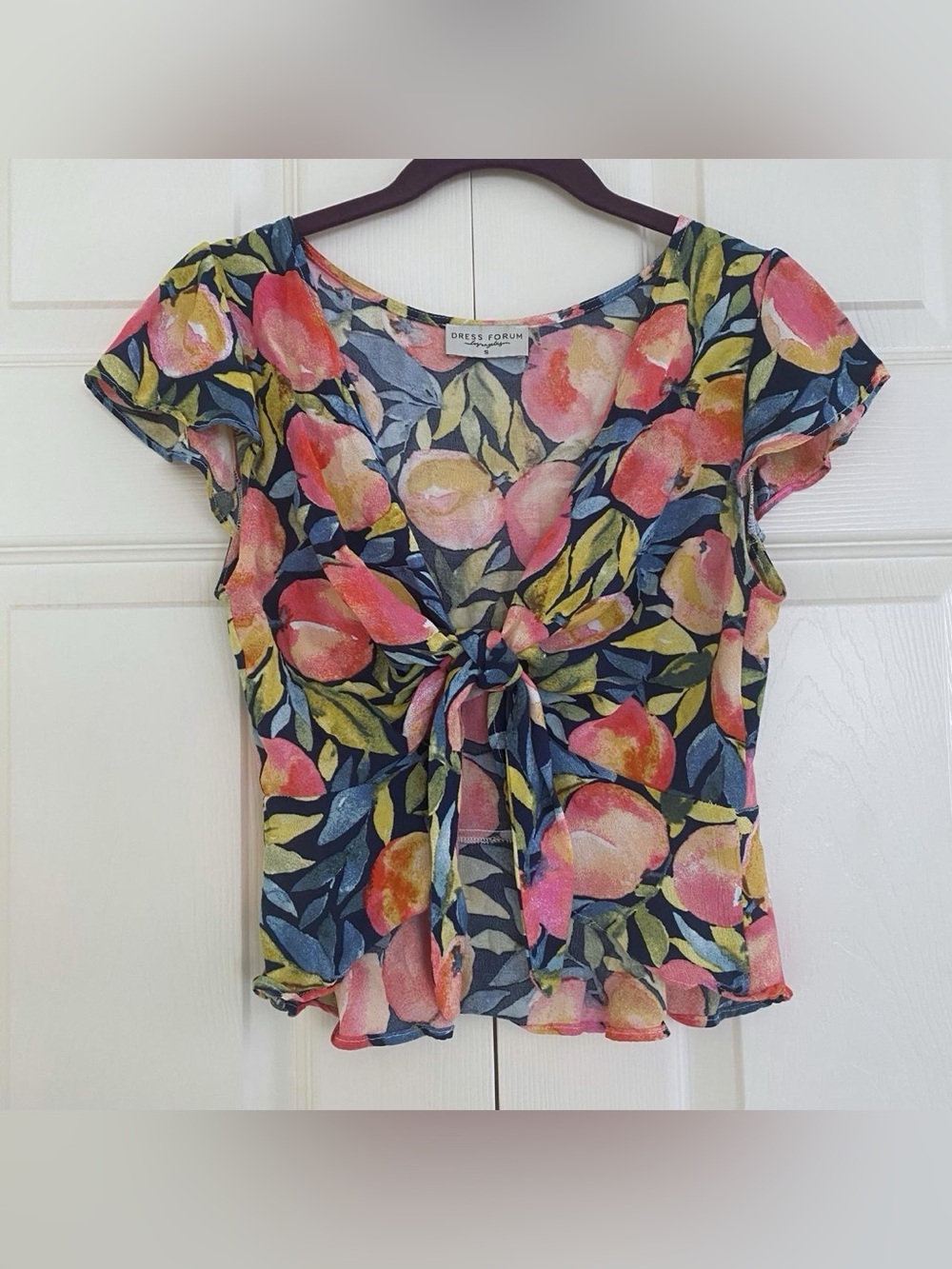 Dress Forum peach print tie front summer blouse Size Small